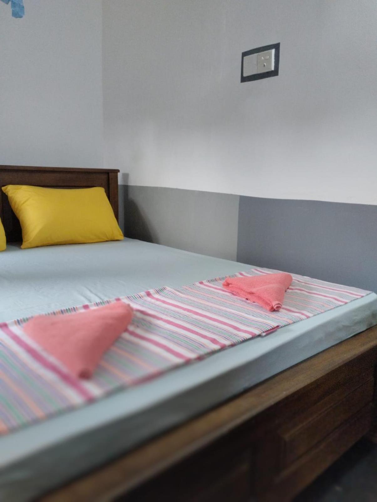 Mirissa Niraj Guest Hotel Room photo